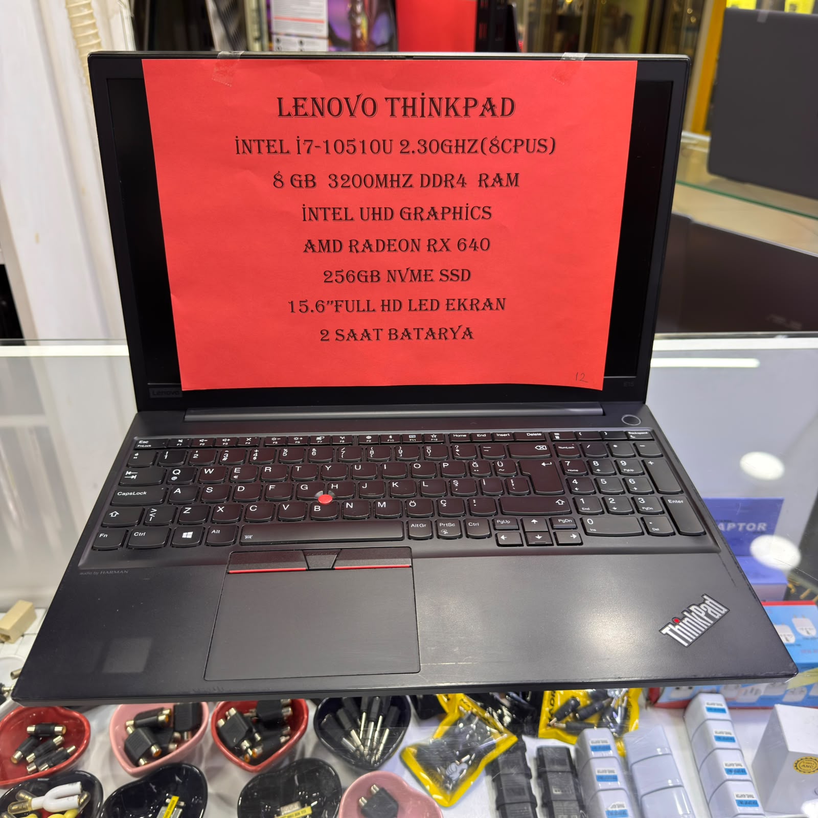 12- LENOVO THİNKPAD İ7 10.NESİL 8GB DDR4 RAM 256GB NVME SSD AMD RADEON RX640 EKRAN KARTLI NOTEBOOK