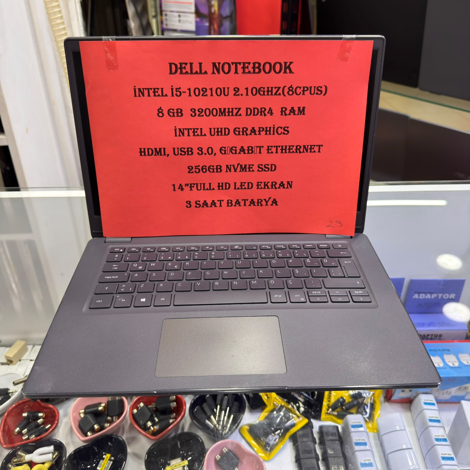 29- DELL İ5 10.NESİL 8GB DDR4 RAM 256GB NVME SSD İNTEL UHD GRAPHİCS EKRAN KARTLI NOTEBOOK